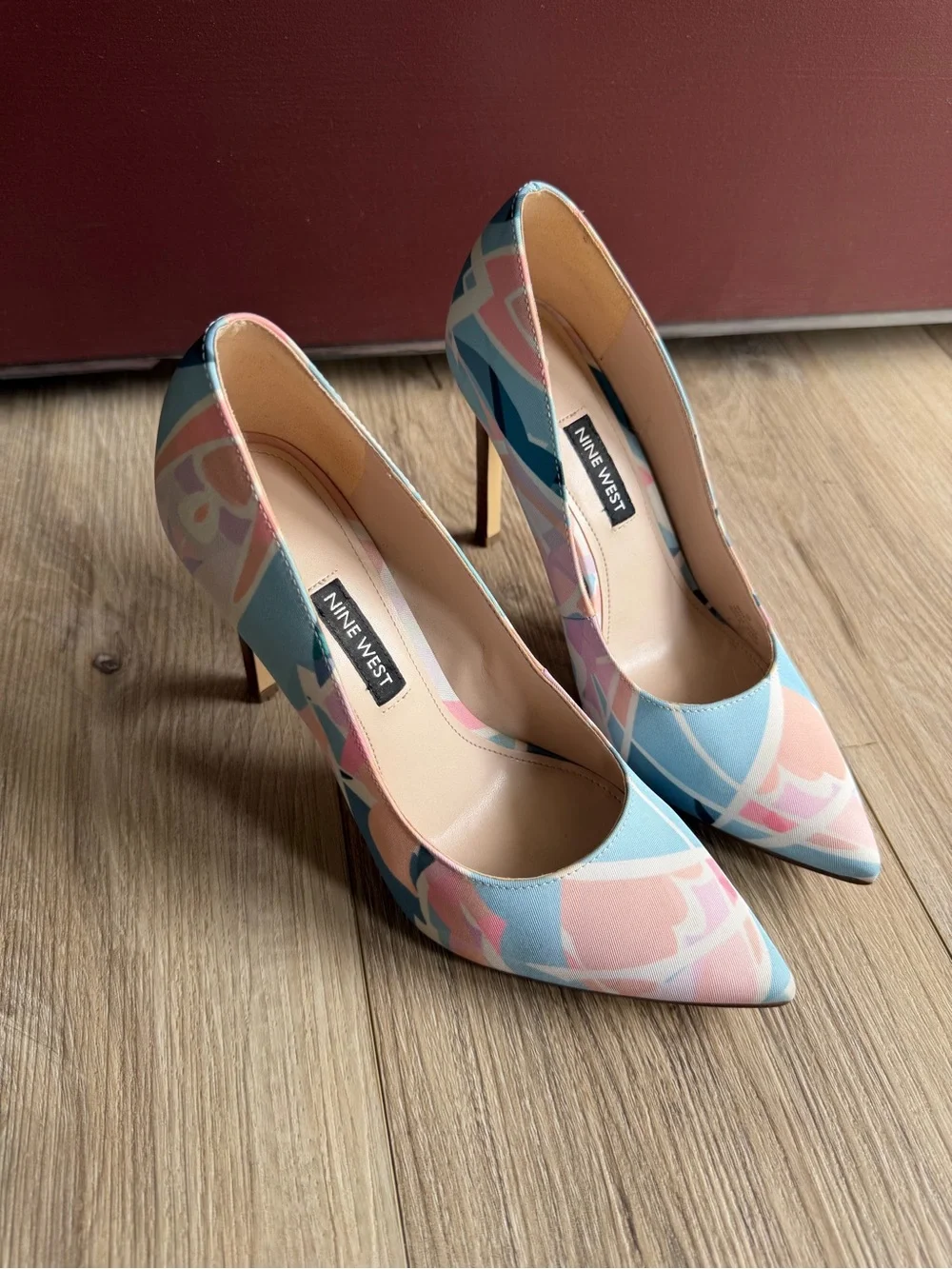 Nine West Pastel Pink & Blue Geometric Pointed Toe Pumps
